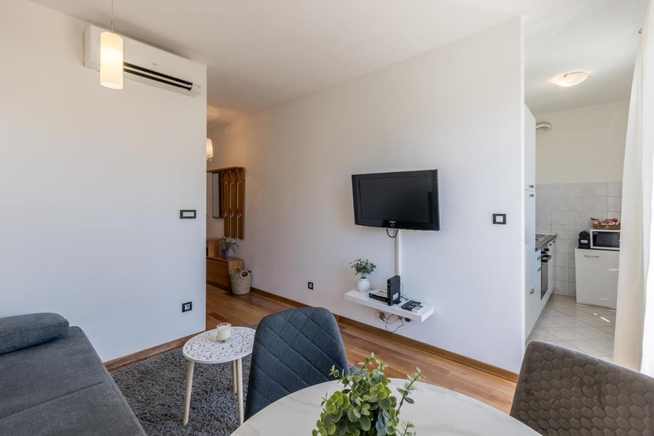 Apartment Split Karoglan Extérieur photo
